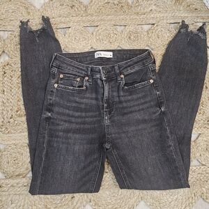 Zara womens Skinny Jeans